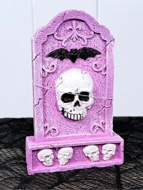 NEW Old Time Pottery Halloween Tombstone Decor